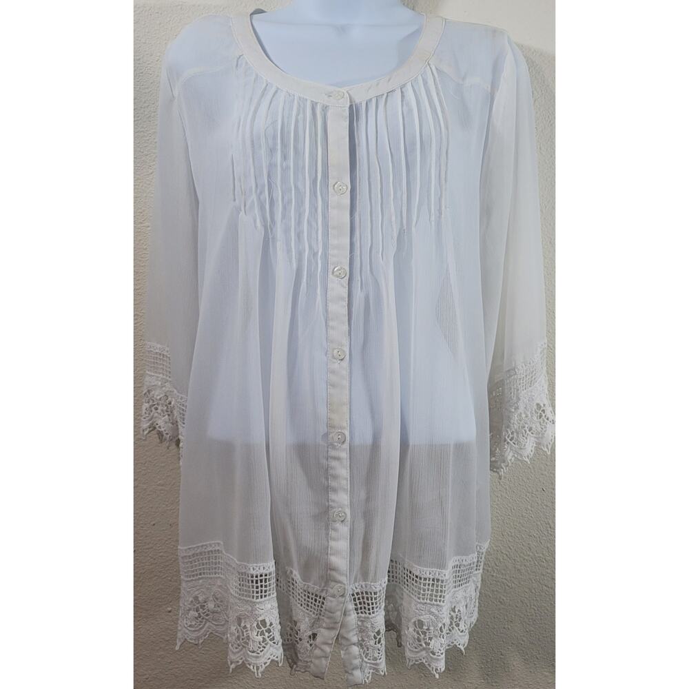 Roz & Ali White Button Up Pleated Bodice Lace Hem Top 1X Plus Lightweight Sheer